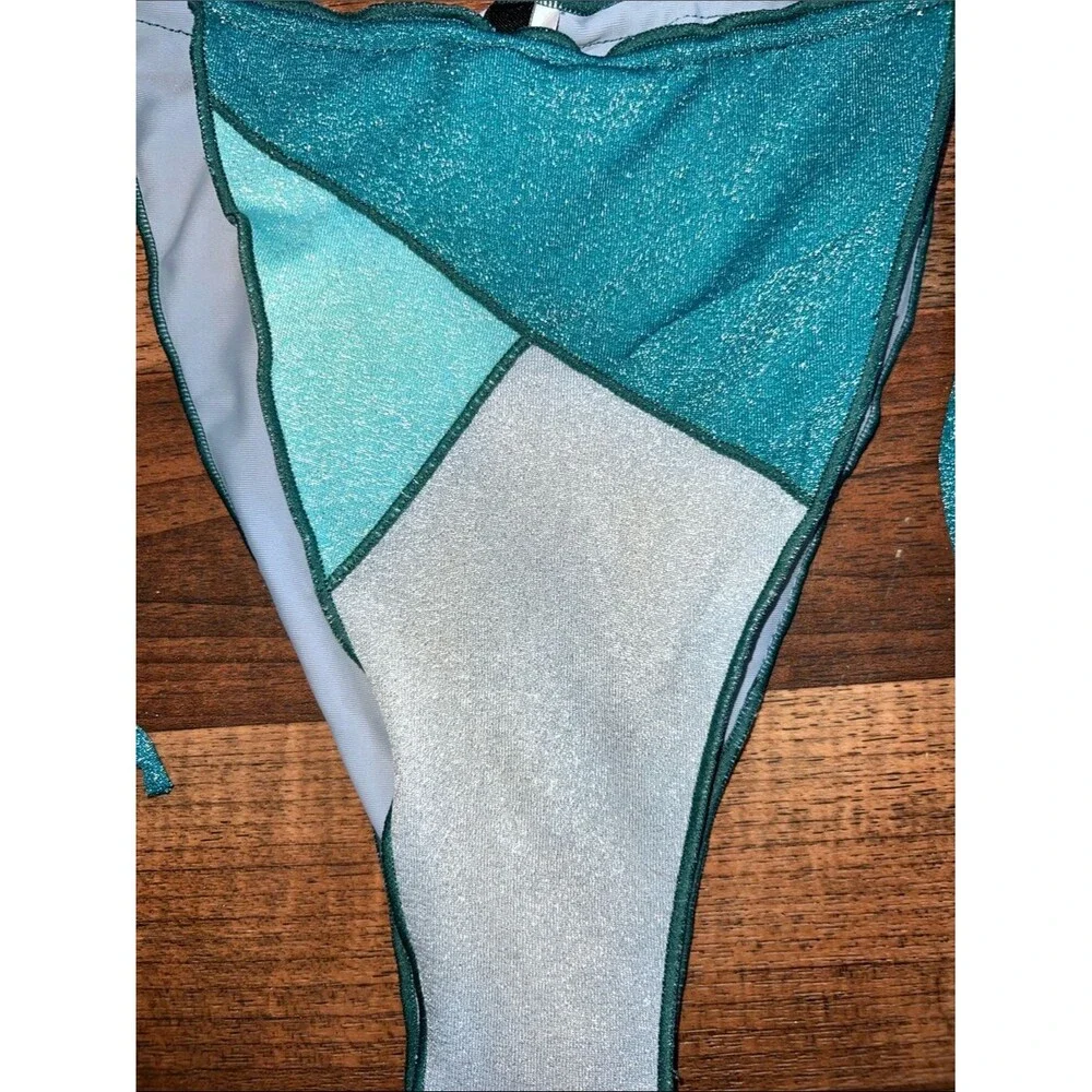 PrettyLittleThing sleek tie